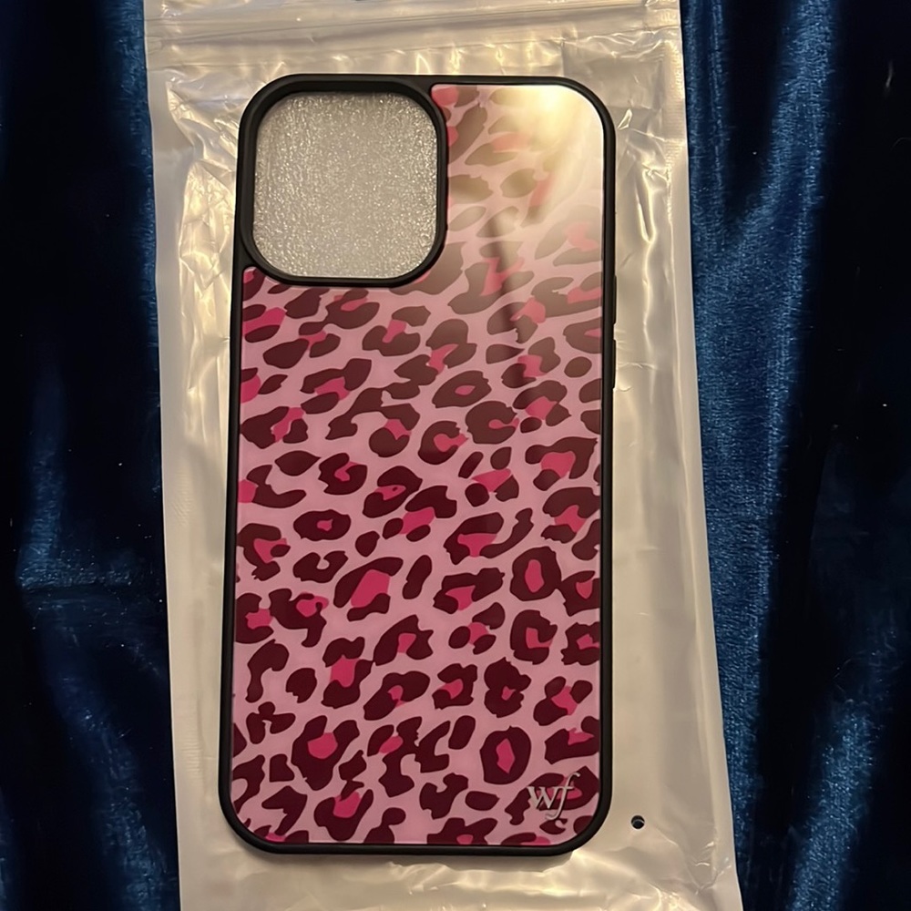 WF iPhone 13 Pro Max case
